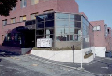 1996年 八王子消化器病院に改称